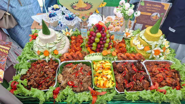 Perdana Ibu Hebat 2025, SDIT Wahdah Islamiyah Sinjai Pererat Kebersamaan Orang Tua