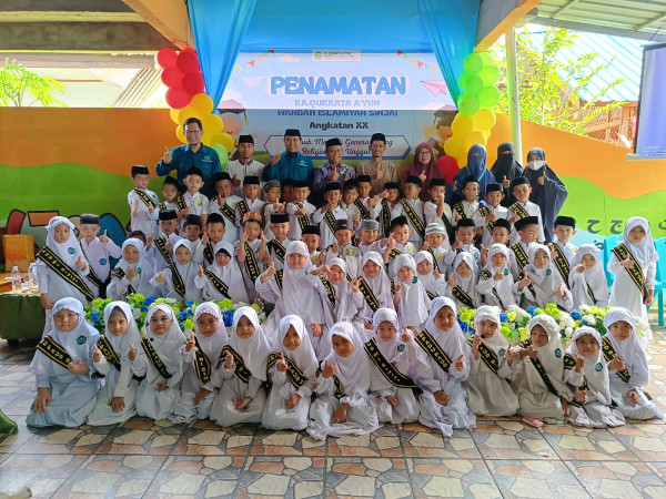 Wisuda RA Qurrata A’yun XX: Tumbuh Jadi Generasi Religius dan Unggul