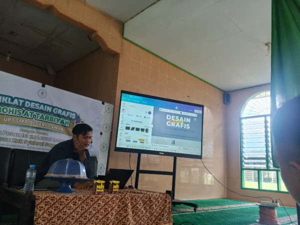 Wahdah Islamiyah Sinjai Dorong Dakwah Digital Pelajar Lewat Diklat Desain Grafis Rohis At-Tarbiyah