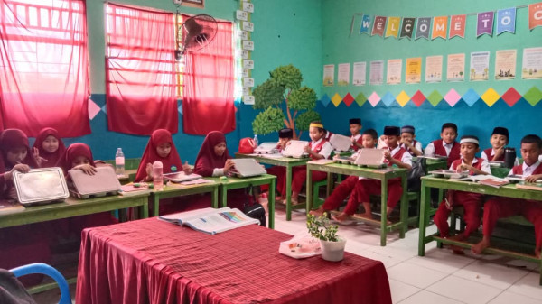 Dari Kisah Viral ke Ruang Kelas, MBG Jadi Pengingat Syukur di SDIT Wahdah Sinjai